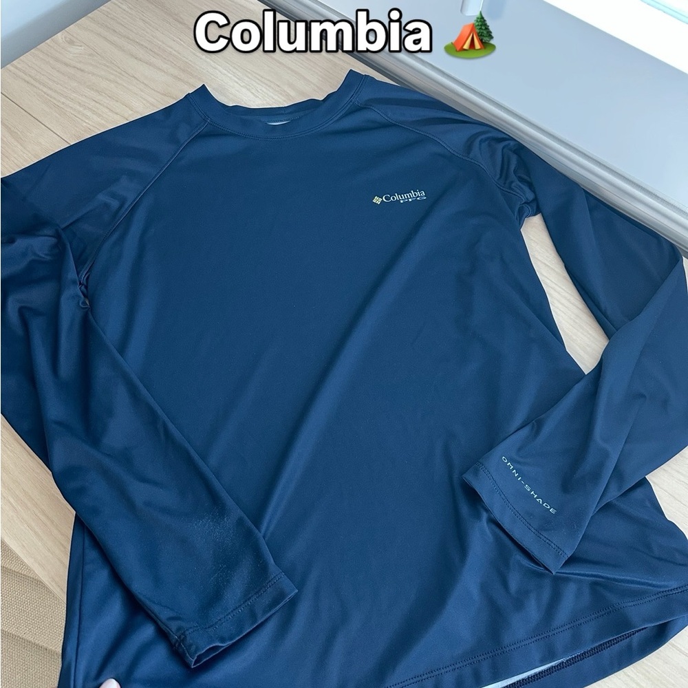 Columbia Navy Performance Long Sleeve Shirt